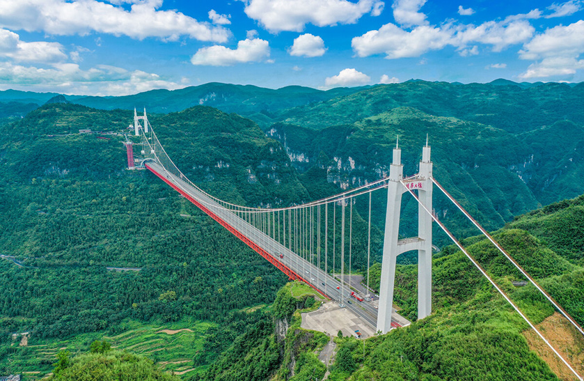 1湖南湘西矮寨大桥项目测绘.jpg
