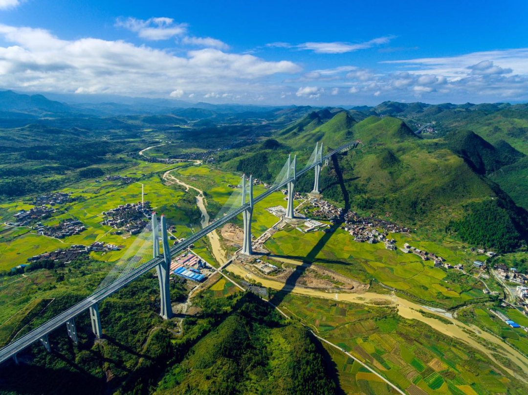 2厦门至成都国家高速公路湖南省汝城（湘赣界）至郴州公路.png